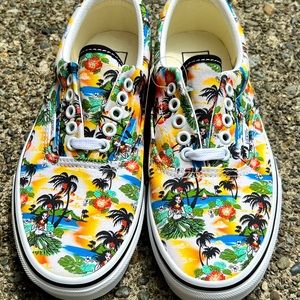 Vans Authentic Aloha Print Shoes M6.5 W8. NEW